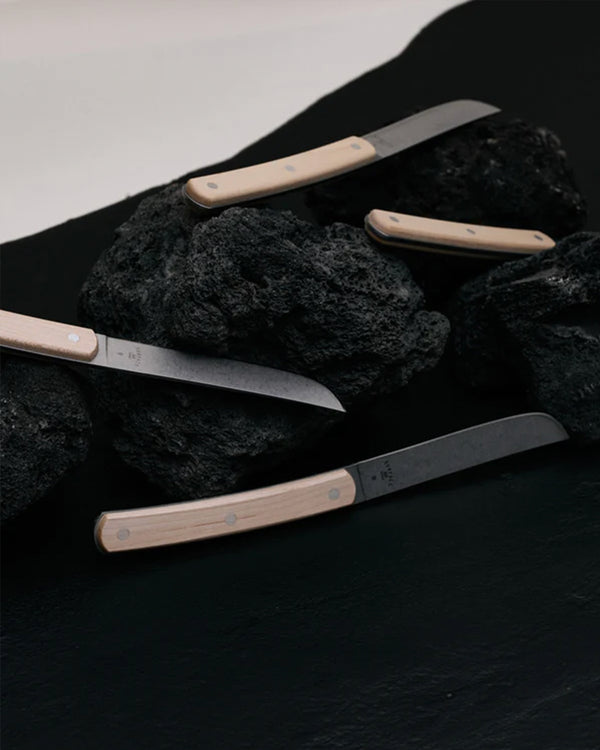 Surface knives