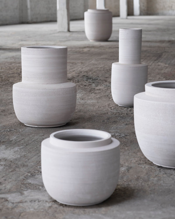 Volumes flower pots & planters