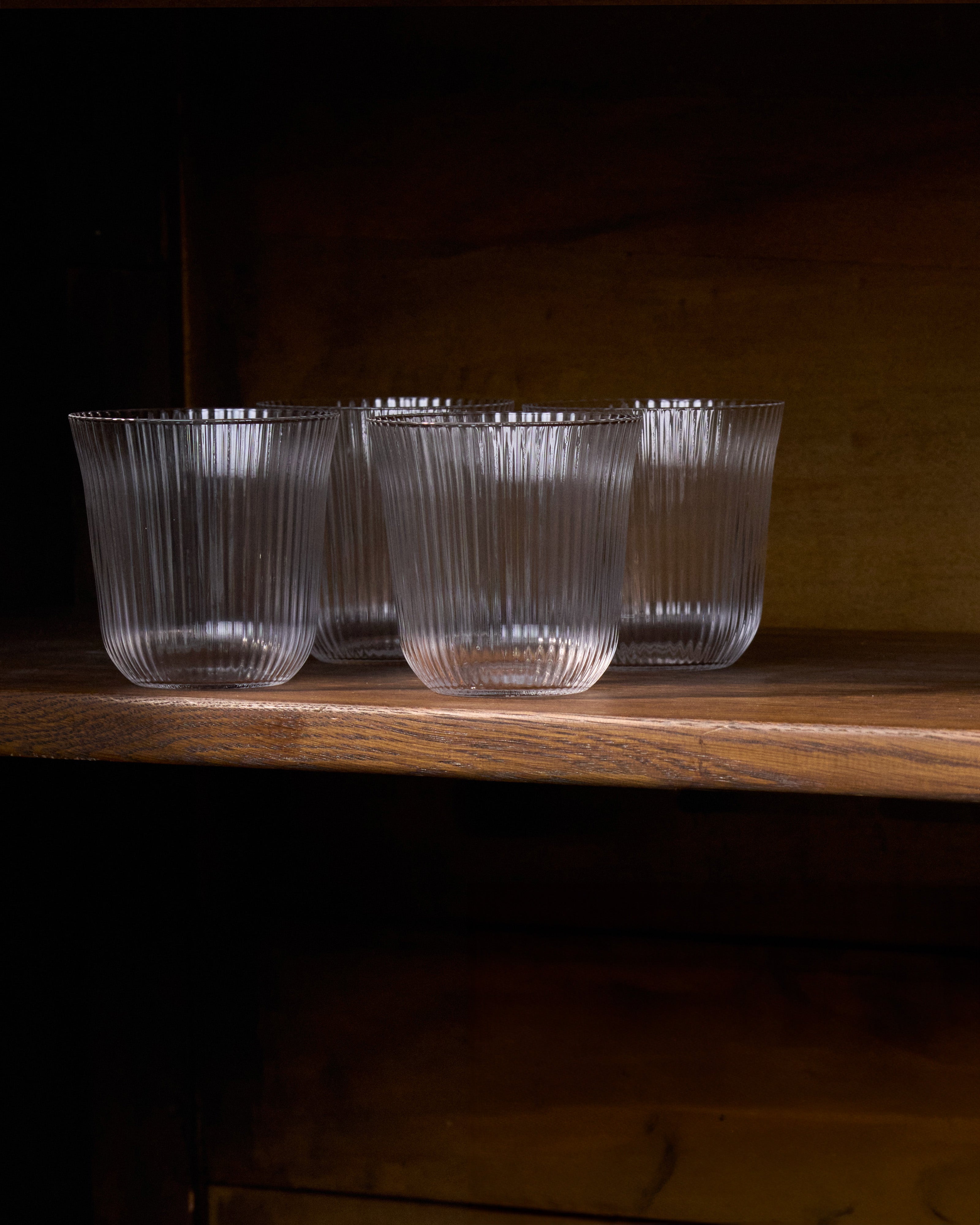 Tumbler L transparent ribbed glass Inku – Serax US