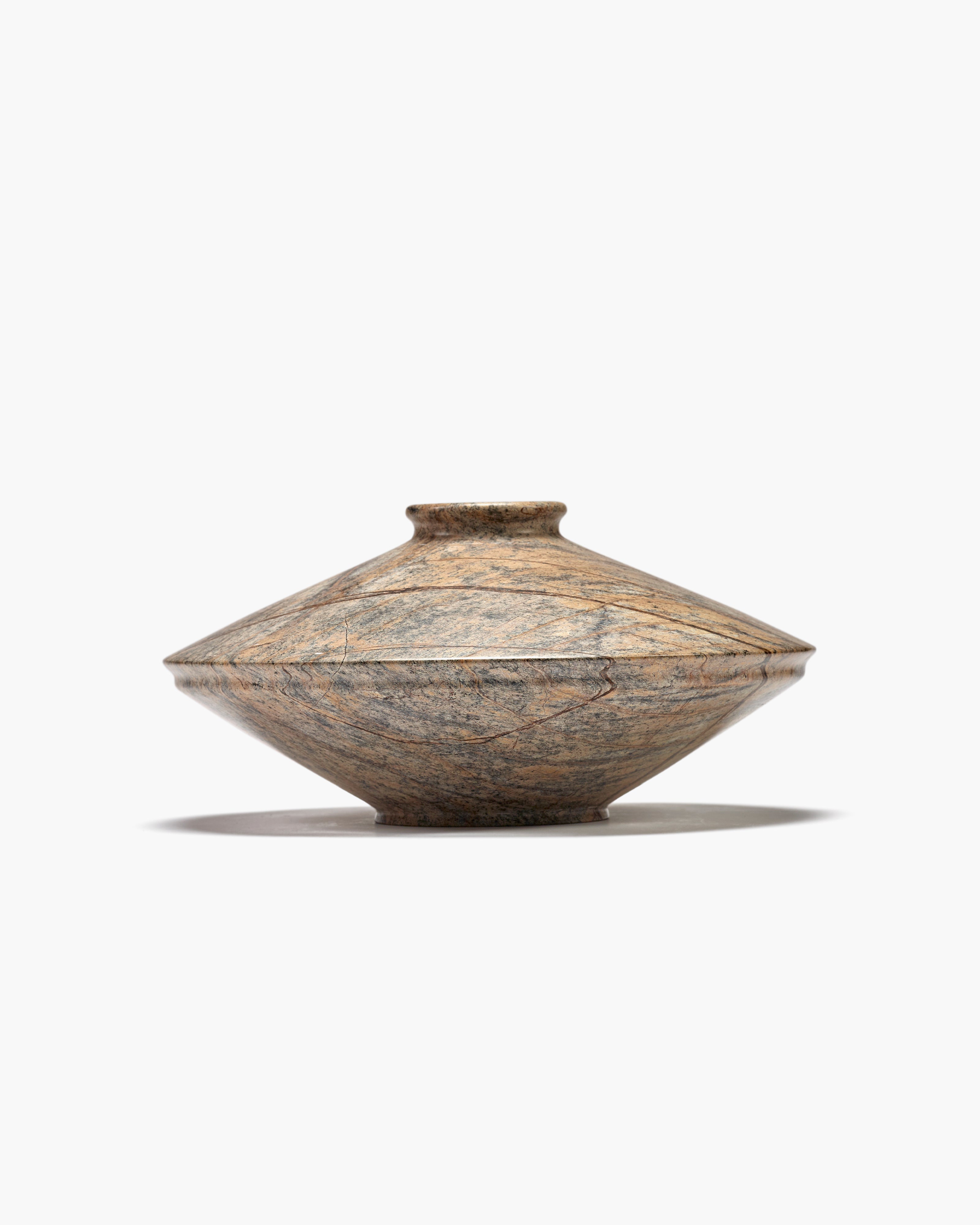 Vase °1 brown Dune – Serax US