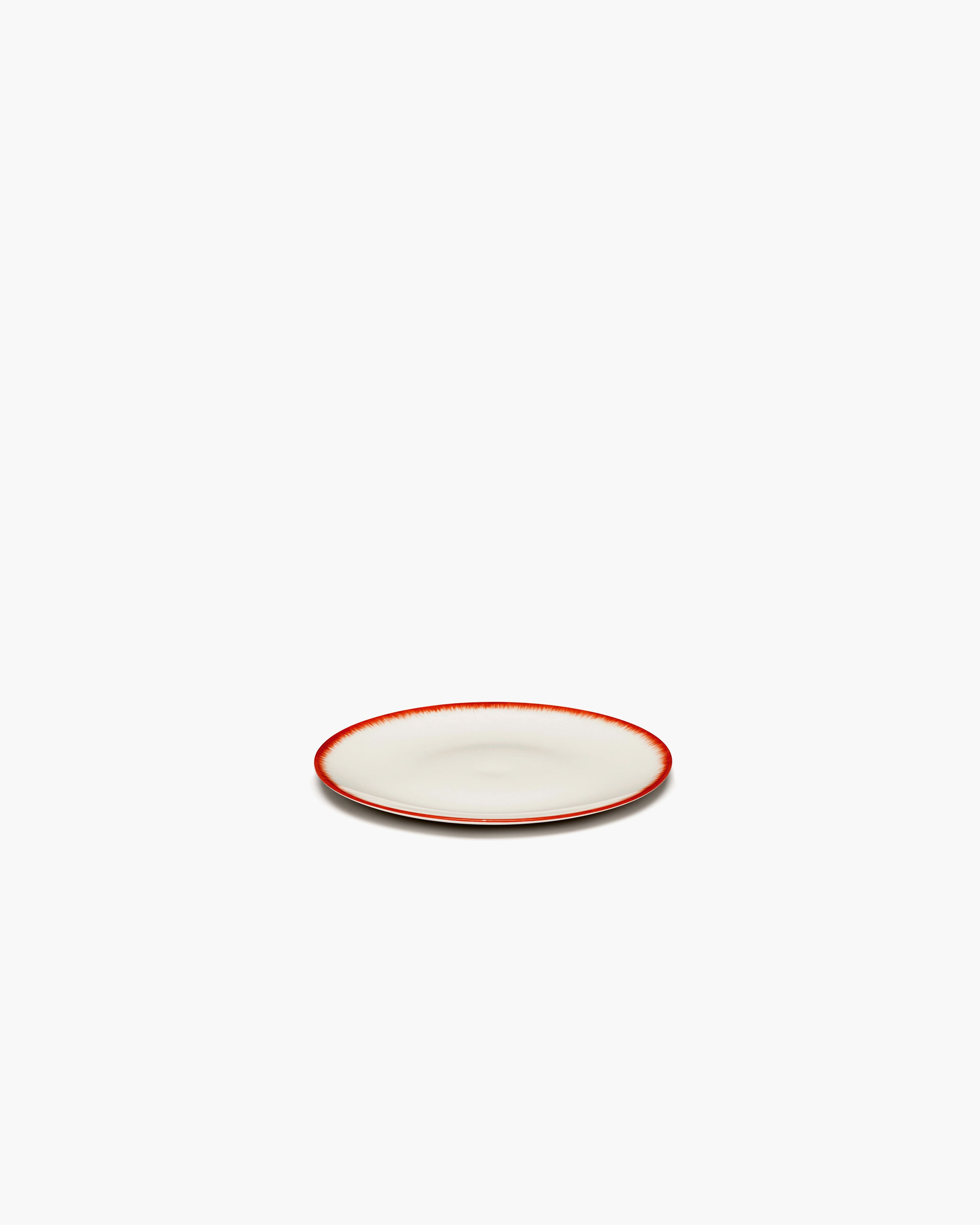 Discover all Serax plates – Serax US
