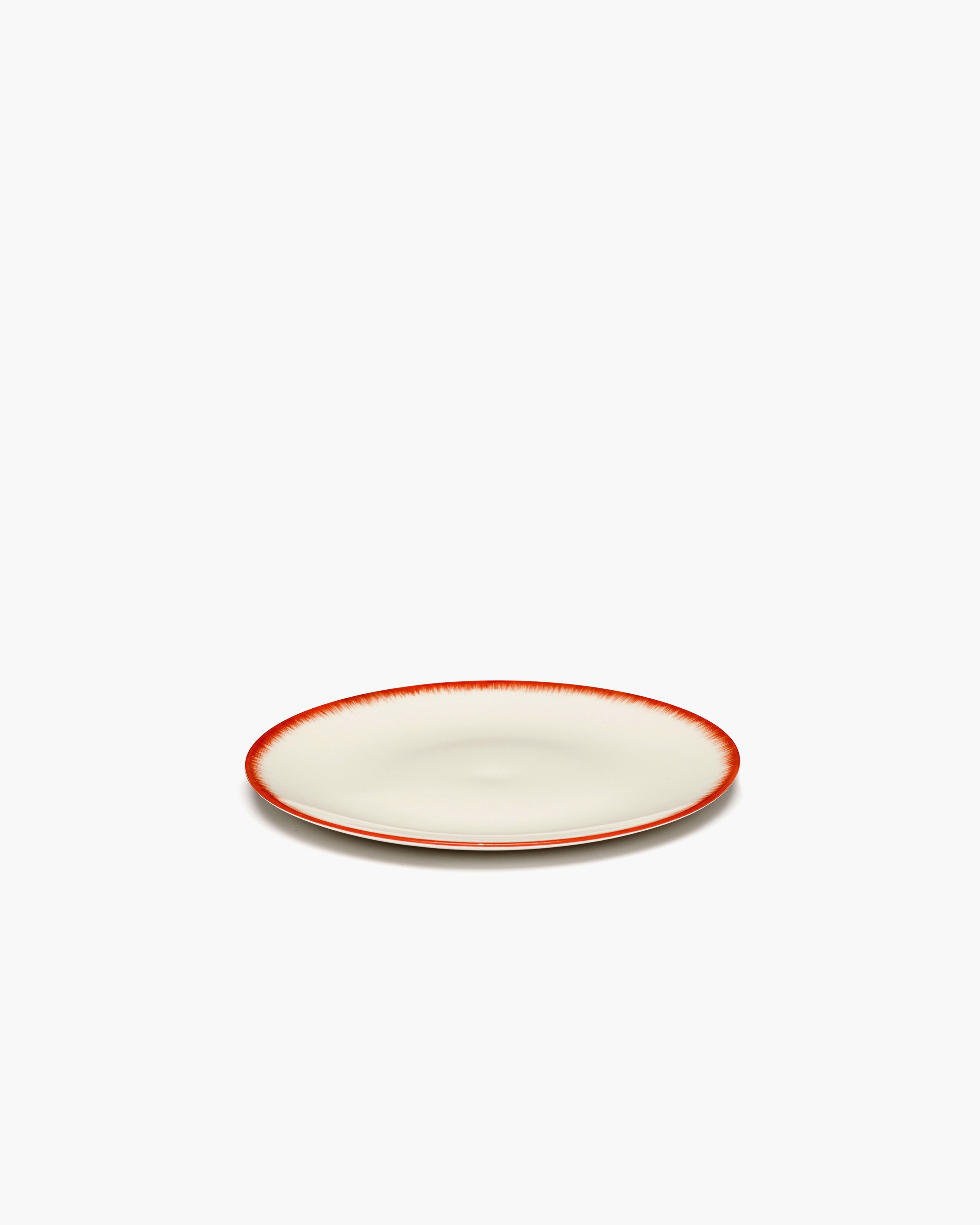 Discover all Serax plates – Serax US
