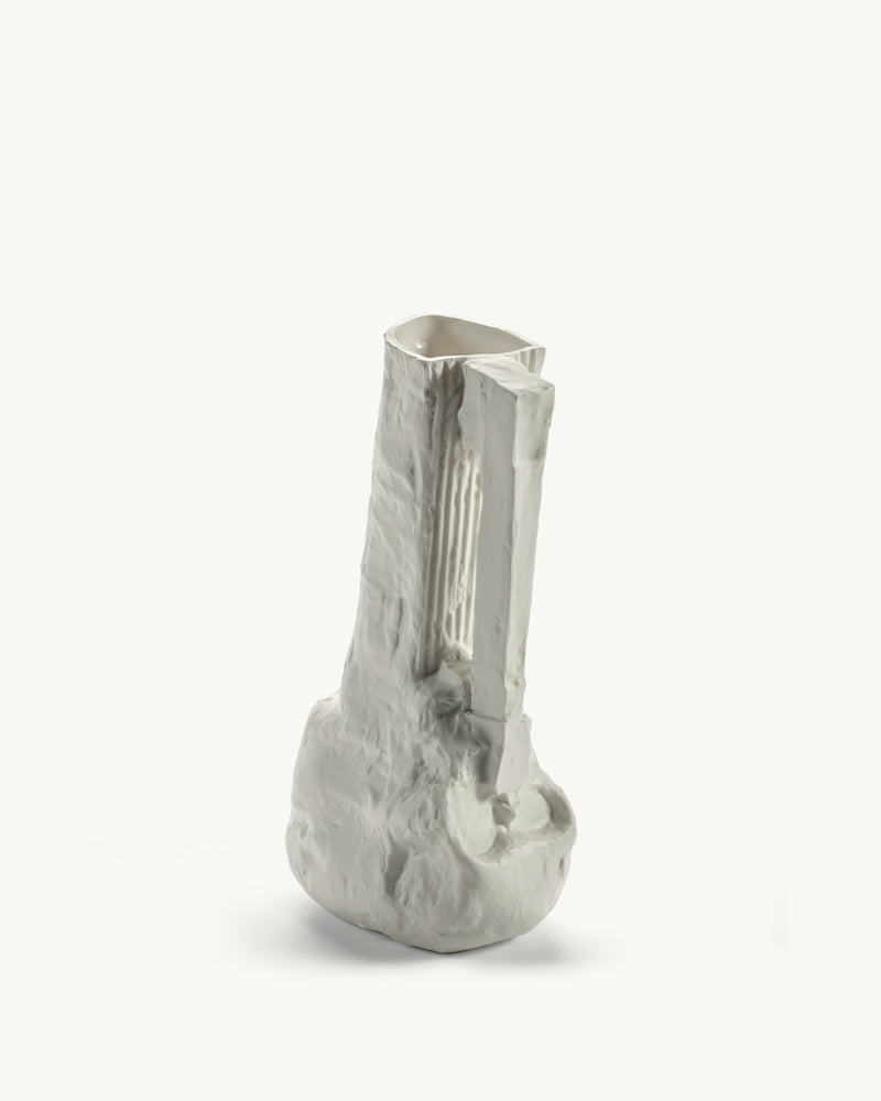 V9024100-005 valerie_objects white dirt
